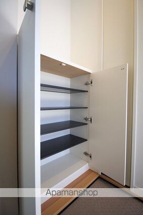 ツェルコーヴァ[1K/30m2]の内装1