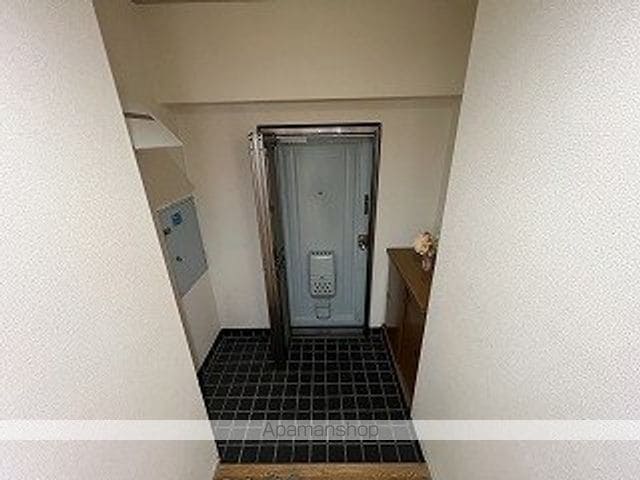 日商岩井牛田マンションの内装写真