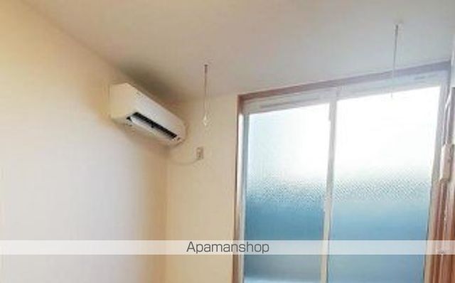 コンテントの内装写真