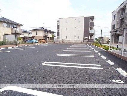 ＫＥＳＨＩＫＩ[2K/31.65m2]の駐車場