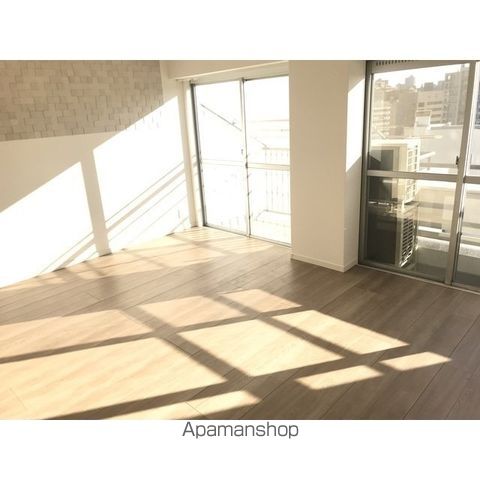 マンション雅叙苑1号棟の内装写真