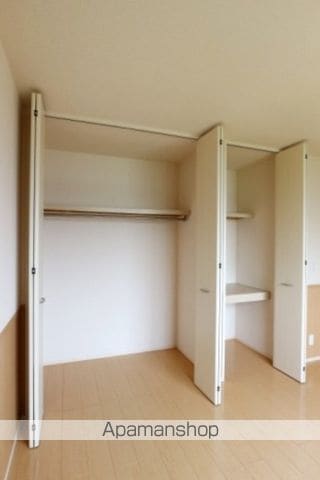 キャトルセゾン Bの内装写真