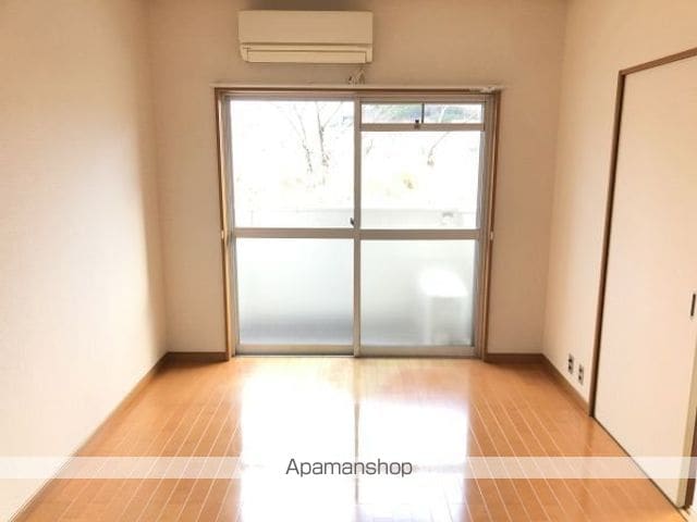 メゾン倉前の内装写真