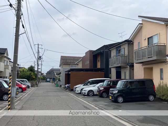 坂井東6丁目関川貸家の外観写真