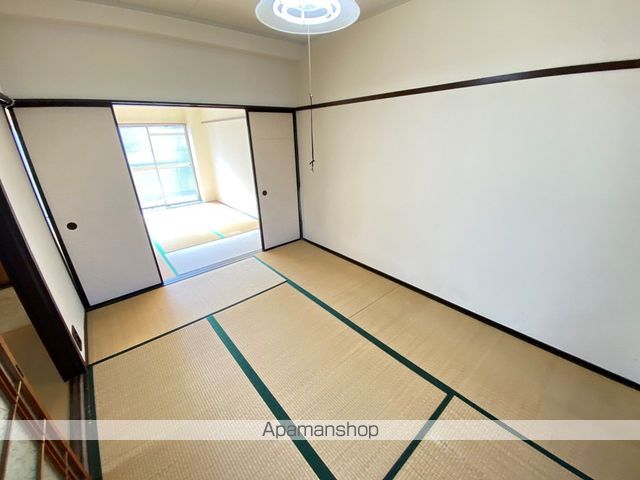 菱屋西ハウスの内装写真