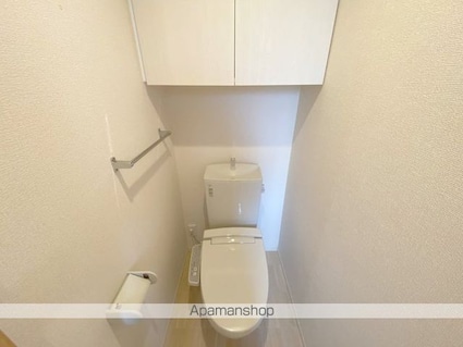 Ｄーｒｏｏｍ楠見中[2LDK/53.9m2]のトイレ