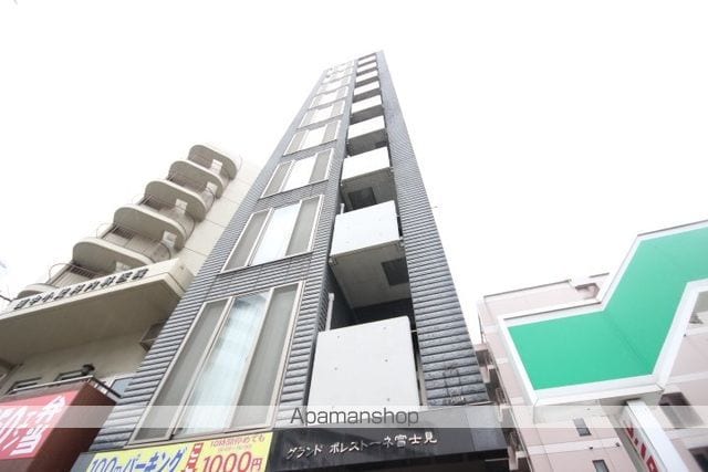 グランドポレストーネ東平塚の外観写真