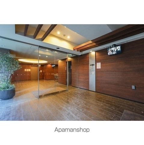 エムレジデンス渋谷神泉の玄関写真