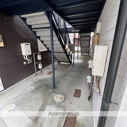 ウエストパレスヒエイ[1LDK/37.62m2]のエントランス