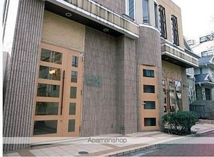 東京都世田谷区松原６丁目[1R/30.48m2]のエントランス1