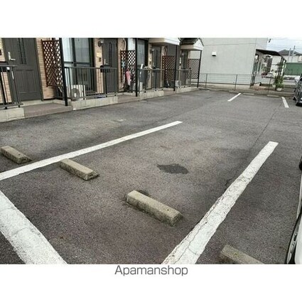 Ｂｒａｎｃｈｅ東浜井場[2LDK/60.6m2]の駐車場2