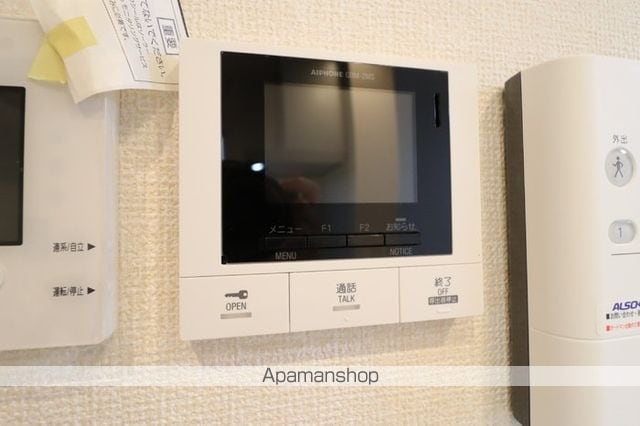 エスカレーズの内装写真