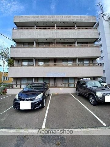 3R’Sの外観写真