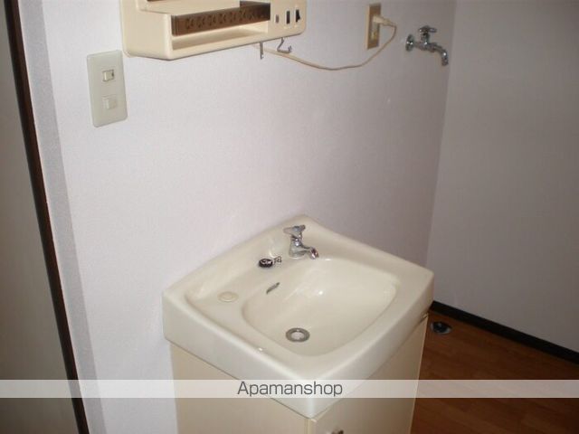 エレガンス西市 F棟の内装写真