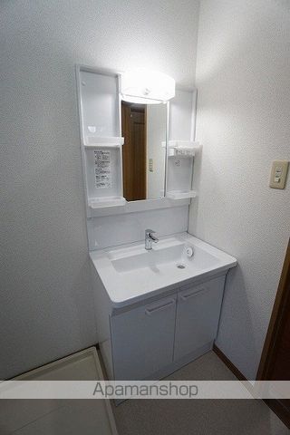 大岩3戸建の内装写真
