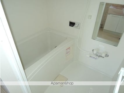 ファミーユ北町[1LDK/56.48m2]のバス