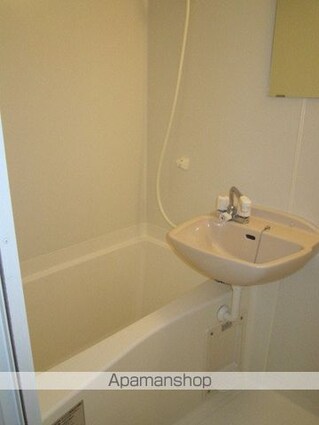 レオパレスフラワーヒル花山[1K/22.7m2]のバス1