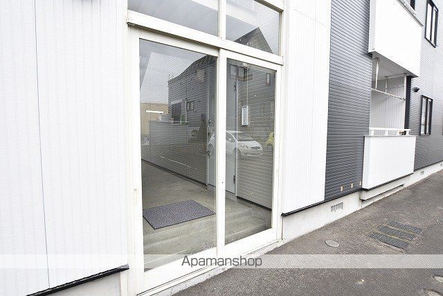 プロムナードAの玄関写真