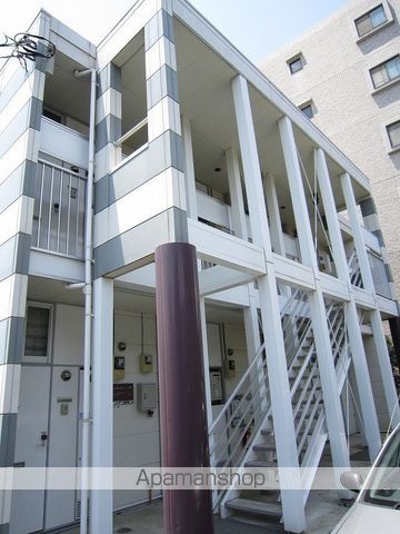 レオパレスボヌールの玄関写真