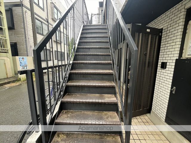 メゾン西調布の玄関写真