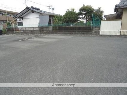 スカイビューヒロ[2LDK/53.45m2]の駐車場