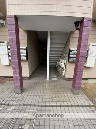 ロフティーフラワー１号館[1R/19.79m2]のエントランス