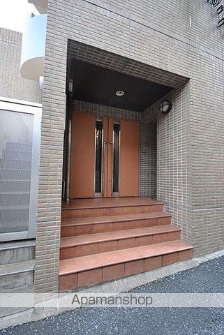 シンシア本郷三丁目の玄関写真