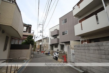 マノワール豊中玉井町[1LDK/35.4m2]の周辺2