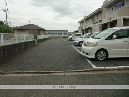 グリーンビレッジ[2DK/47.93m2]の駐車場