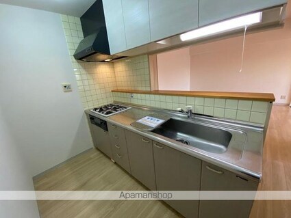 香川県高松市伏石町[2LDK/69.3m2]の内装3