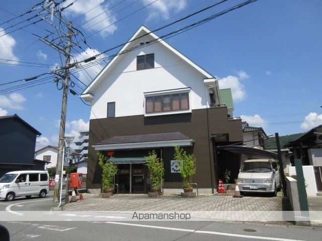 シャン・ド・フルールの周辺写真