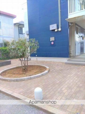 レオパレスエピナールの玄関写真