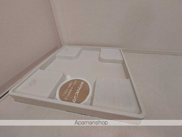 デミコリーヌ B棟の内装写真