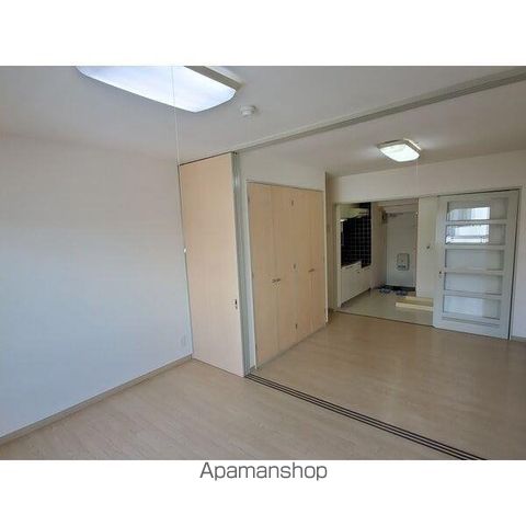 イーグルハイツ銀杏町の内装写真