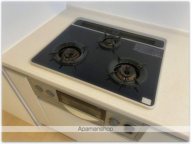 クロスレジデンス大阪新町の内装写真