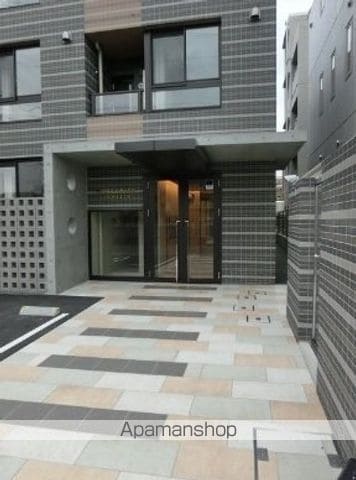 サニークレスト西新の玄関写真