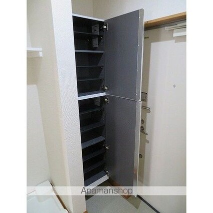 ヒルコート万騎が原[1K/23.79m2]の玄関