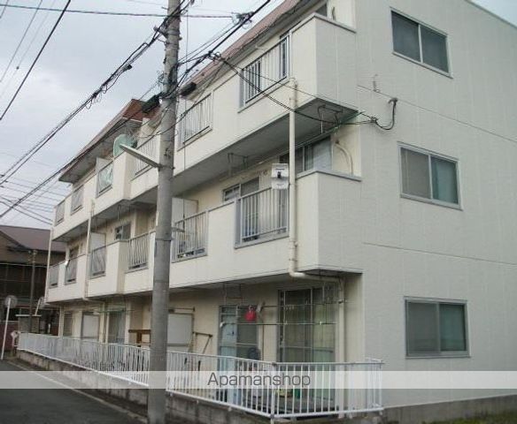 スカイコート小倉の外観写真