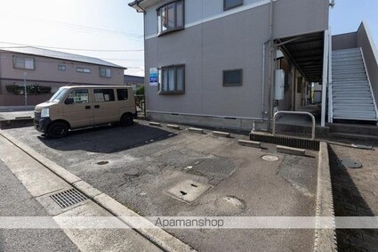 エステイトピア松縄[2DK/40m2]の駐車場