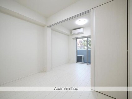 ＴＨＥ　ＰＲＥＭＩＵＭ　ＣＵＢＥ　Ｇ　東中野[2K/25.98m2]のリビング・居間