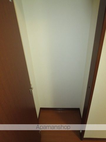 フィオーレ大潟IIの内装写真