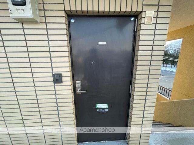 マルクエレガンス1の玄関写真