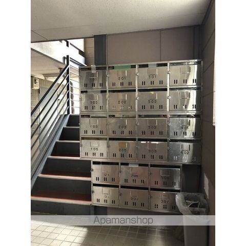 パルコートの玄関写真
