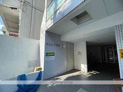広島県広島市中区十日市町２丁目[1R/29m2]のエントランス1