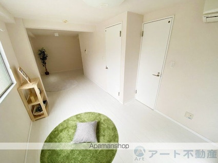 ピカデリーサーカス[1R/27.55m2]のリビング・居間