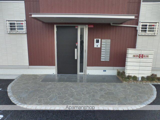 ボヌールの玄関写真