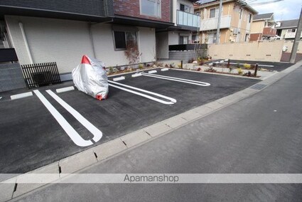 岡山県岡山市北区富田[2LDK/65.09m2]の駐車場1
