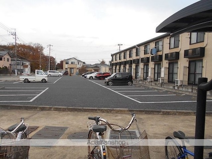 レオパレスドルフフクサト[1K/23.18m2]の駐車場