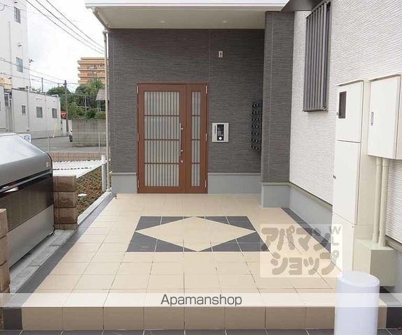 アビタシオン吉祥院の玄関写真