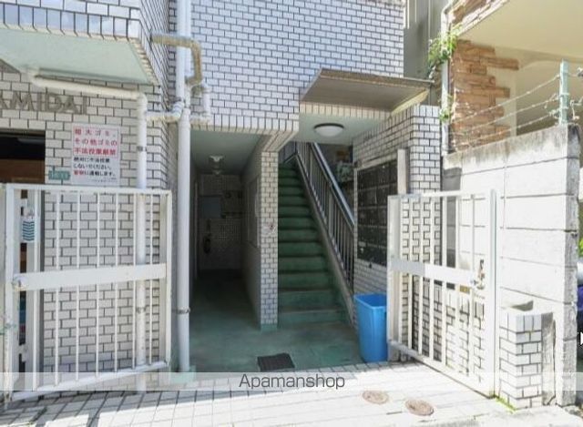 スカイコート中野南台の外観写真